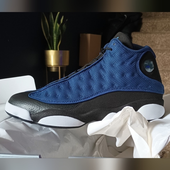 ✨🆕✨ Jordan 13 Retro - Picture 3 of 11